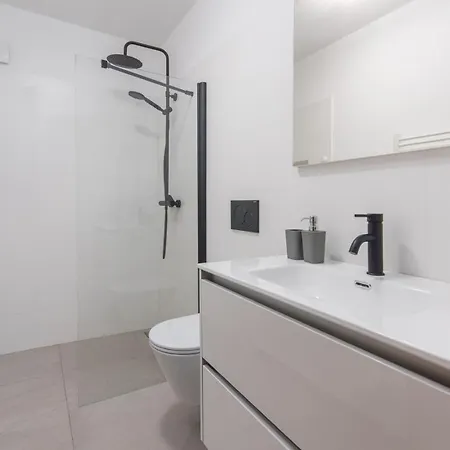 Orchis Apartment *